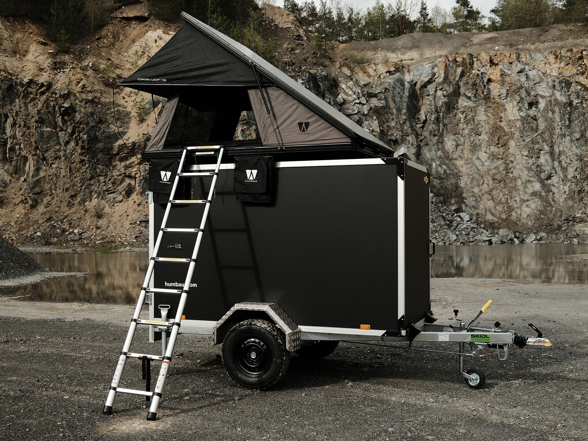 Offroad Trailer mit Dachzelt