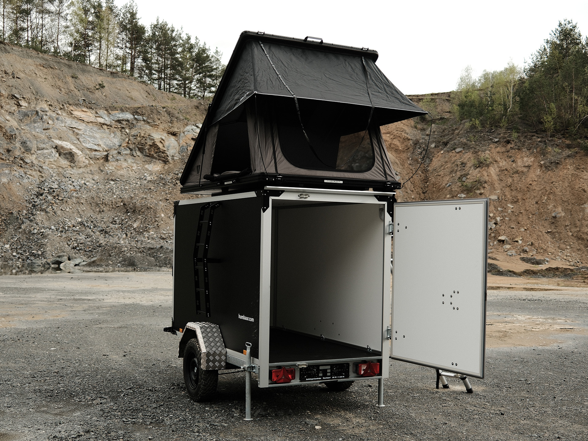 Offroad Trailer mit Dachzelt