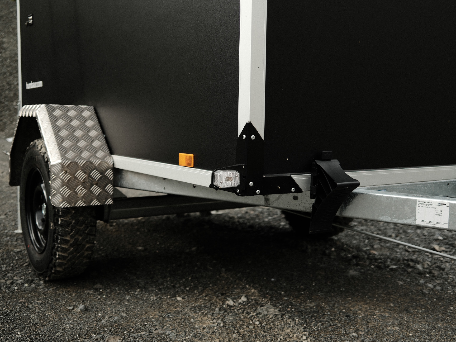 Offroad Trailer mit Dachzelt