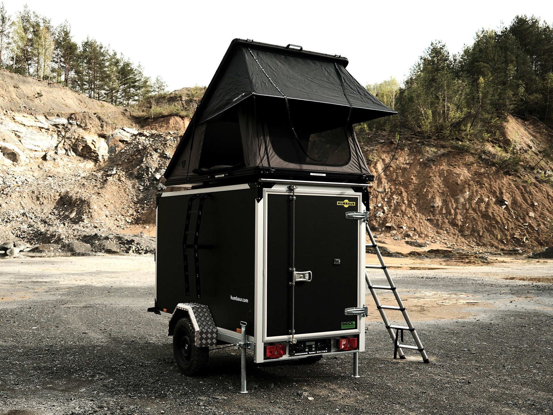 Offroad Trailer mit Dachzelt